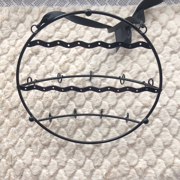 Jewelry organizer - Picture 3 of 3